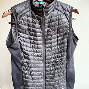 Women’s Eddie Bauer Puffer Vest